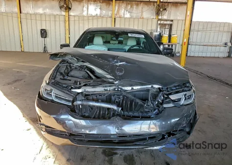 2023 BMW 530E z USA, uszkodzony, nr VIN WBA13AG05PCM01573